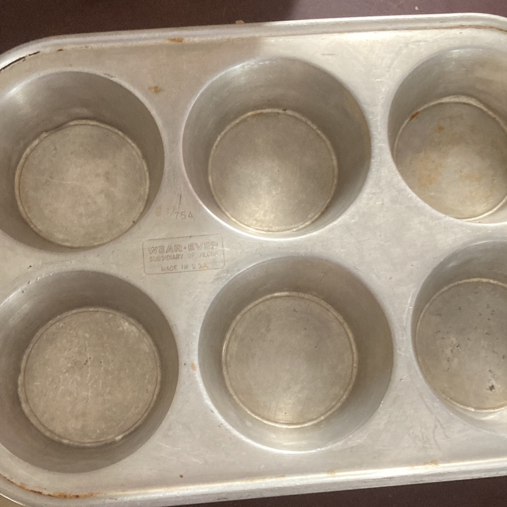 6 tin muffin tin